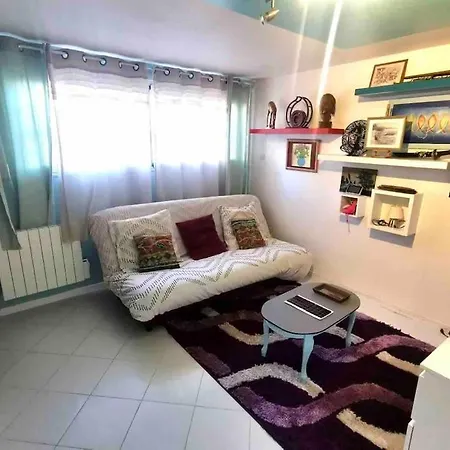 아파트 Quartier Hopitaux 5 Min Du Centre, Studio Coquet *