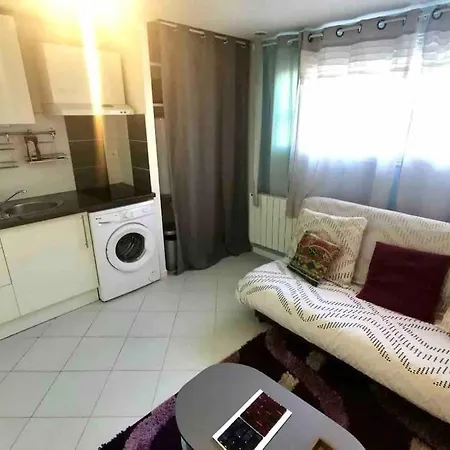 Quartier Hopitaux 5 Min Du Centre, Studio Coquet * 몽펠리에